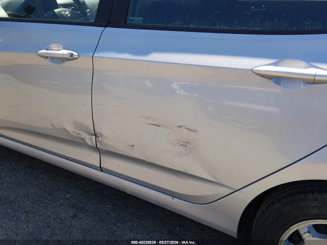 KMHCT5AE7HU344632 Hyundai ACCENT SE