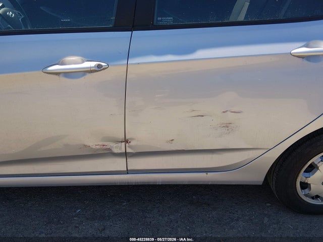 KMHCT5AE7HU344632 Hyundai ACCENT SE