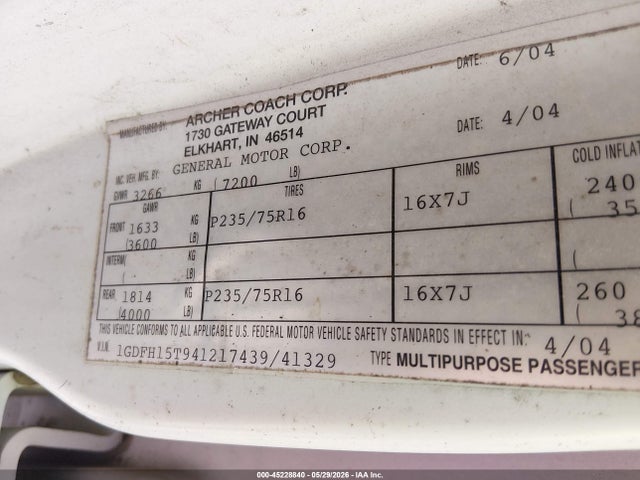45228840 :رقم المزاد ، 1GDFH15T941217439 vin ، 2004 Gmc Savana Upfitter مزاد بيع