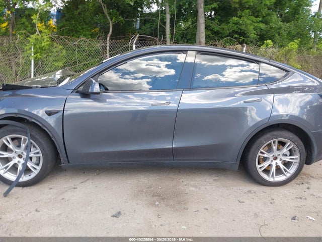 Продажа на аукционе авто 2023 Tesla Model Y Awd/long Range Dual Motor All-wheel Drive, vin: 7SAYGDEE6PF894207, номер лота: 45228864
