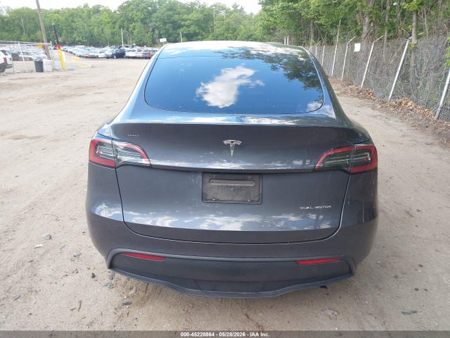 Продажа на аукционе авто 2023 Tesla Model Y Awd/long Range Dual Motor All-wheel Drive, vin: 7SAYGDEE6PF894207, номер лота: 45228864