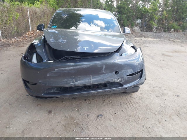 Продажа на аукционе авто 2023 Tesla Model Y Awd/long Range Dual Motor All-wheel Drive, vin: 7SAYGDEE6PF894207, номер лота: 45228864