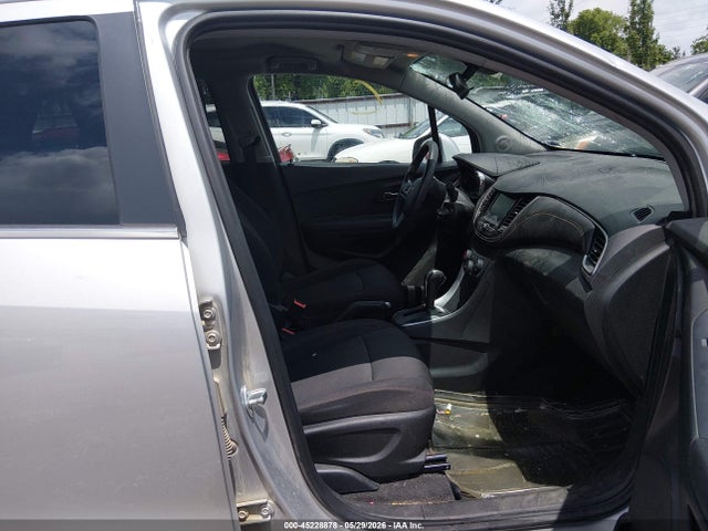 Продаж на аукціоні авто 2017 Chevrolet Trax Lt, vin: 3GNCJLSB0HL158421, номер лоту: 45228878