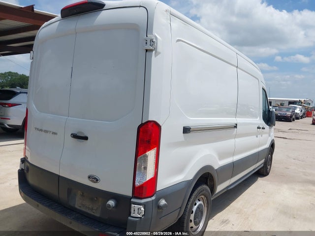 45228902 :رقم المزاد ، 1FTBR1C88MKA19377 vin ، 2021 Ford Transit-250 مزاد بيع