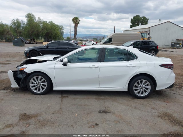 Toyota CAMRY LE 2022 4T1C11AK7NU645630 Image 14