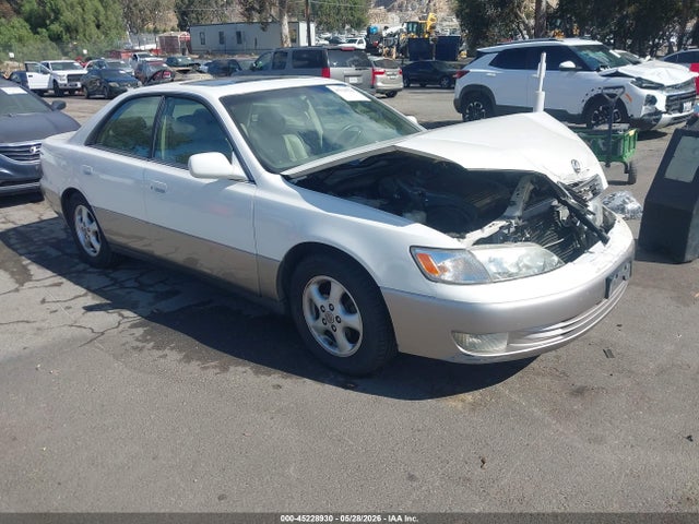 1999 Lexus Es 300 მანქანა იყიდება აუქციონზე, vin: JT8BF28G8X0198369, აუქციონის ნომერი: 45228930