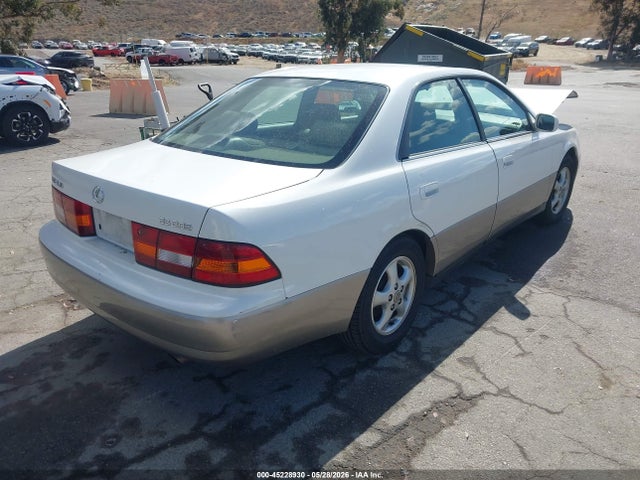 1999 Lexus Es 300 მანქანა იყიდება აუქციონზე, vin: JT8BF28G8X0198369, აუქციონის ნომერი: 45228930