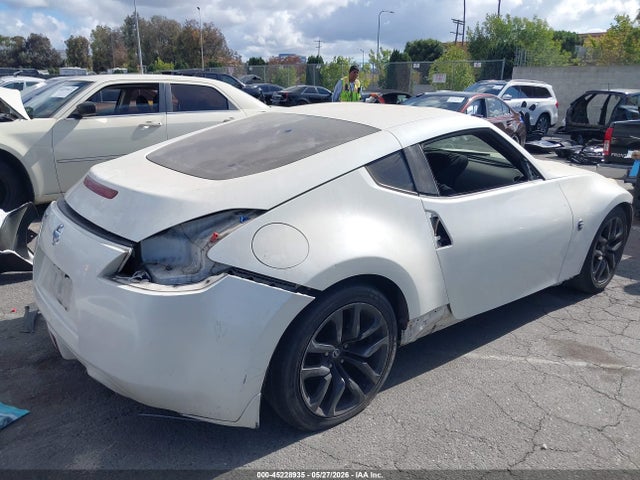 Nissan 370Z 2015 JN1AZ4EH1FM443830 Image 4