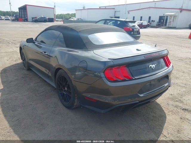 Продаж на аукціоні авто 2018 Ford Mustang Ecoboost Premium, vin: 1FATP8UH8J5139102, номер лоту: 45229000