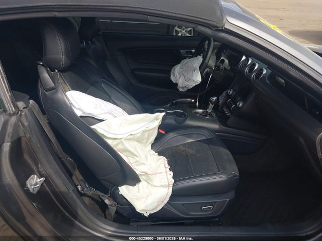 Продаж на аукціоні авто 2018 Ford Mustang Ecoboost Premium, vin: 1FATP8UH8J5139102, номер лоту: 45229000