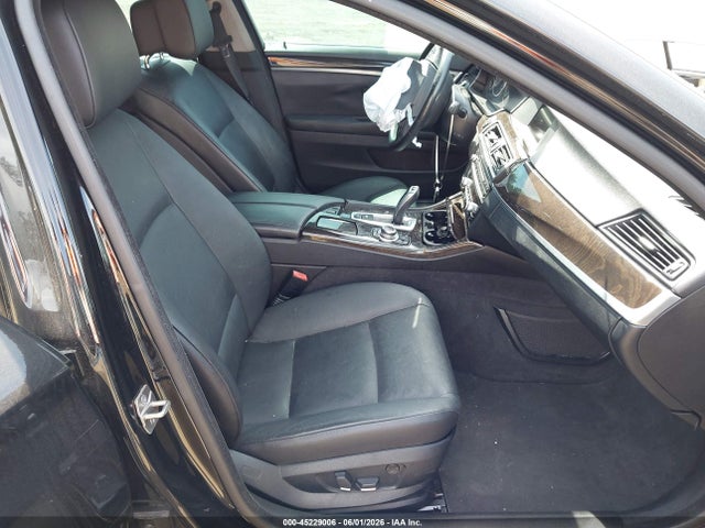 45229006 :رقم المزاد ، WBAXH5C59DDW13662 vin ، 2013 Bmw 528i Xdrive مزاد بيع