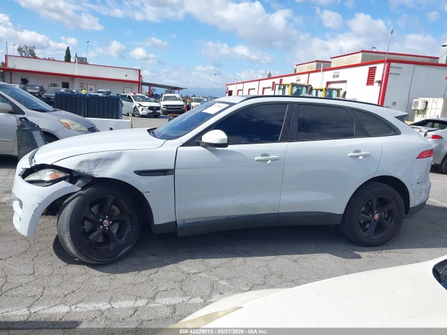 Jaguar F-pace 35t Premium 2017 SADCJ2BVXHA893478 Image 13