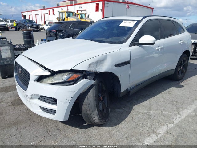Jaguar F-pace 35t Premium 2017 SADCJ2BVXHA893478 Image 2