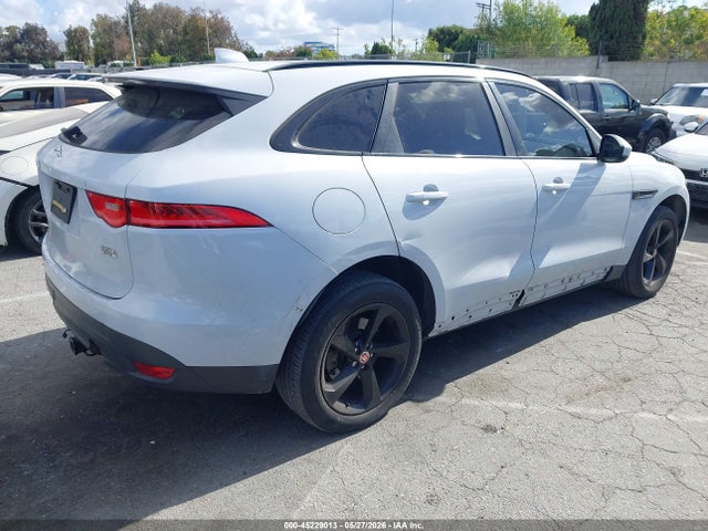 Jaguar F-pace 35t Premium 2017 SADCJ2BVXHA893478 Image 4