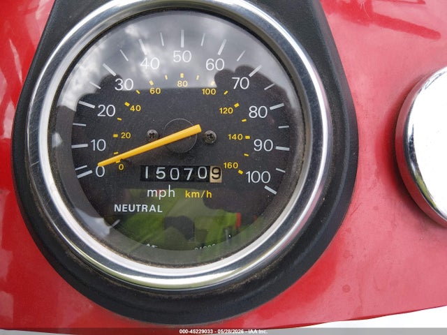 45229033 :رقم المزاد ، JS1NP41A5V2102478 vin ، 1997 Suzuki Ls650 P مزاد بيع