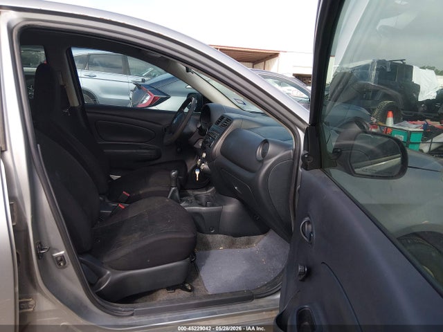 2014 Nissan Versa 1.6 S მანქანა იყიდება აუქციონზე, vin: 3N1CN7AP6EL826156, აუქციონის ნომერი: 45229042