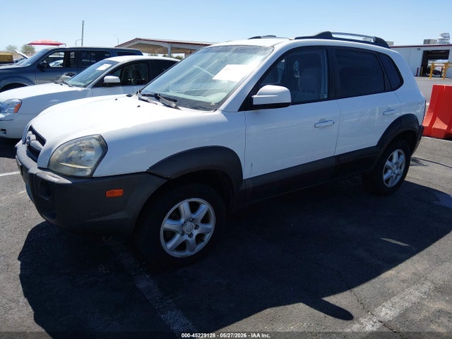 45229128 :رقم المزاد ، KM8JN12D85U074208 vin ، 2005 Hyundai Tucson Gls/lx مزاد بيع