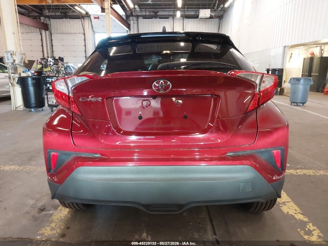 Toyota C-HR XLE 2019 NMTKHMBX6KR098050 Image 16