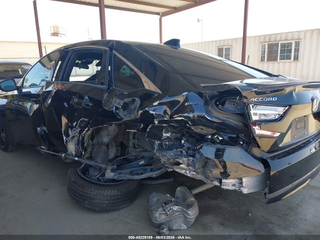 Продажа на аукционе авто 2018 Honda Accord Sport, vin: 1HGCV1F32JA118120, номер лота: 45229189