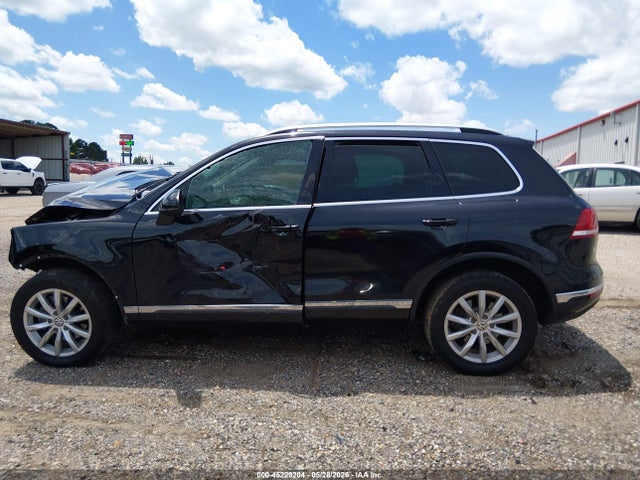 WVGEF9BPXFD006615 Volkswagen Touareg V6 Sport