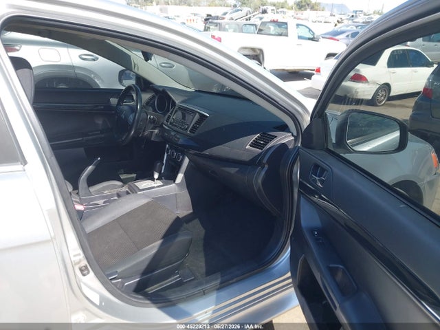 45229213 :رقم المزاد ، JA32U2FU7GU007841 vin ، 2016 Mitsubishi Lancer Es مزاد بيع
