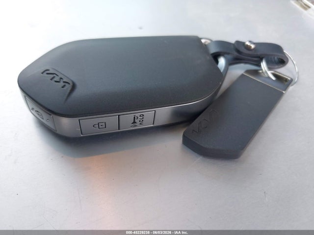 KNDPU3DG3T7352450 KIA Sportage Hybrid Lx