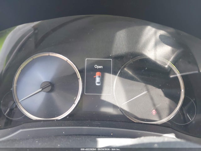 45229284 :رقم المزاد ، JTHCM1D27H5023694 vin ، 2017 Lexus Is 300 مزاد بيع