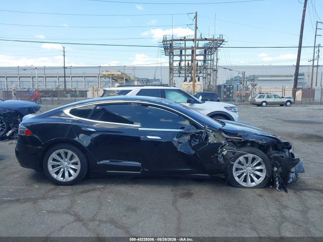 Tesla Model S 100d/60d/75d/90d/p100d 2017 5YJSA1E23HF205086 Image 11