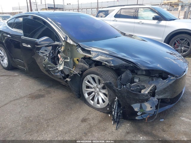 Tesla Model S 100d/60d/75d/90d/p100d 2017 5YJSA1E23HF205086 Image 6