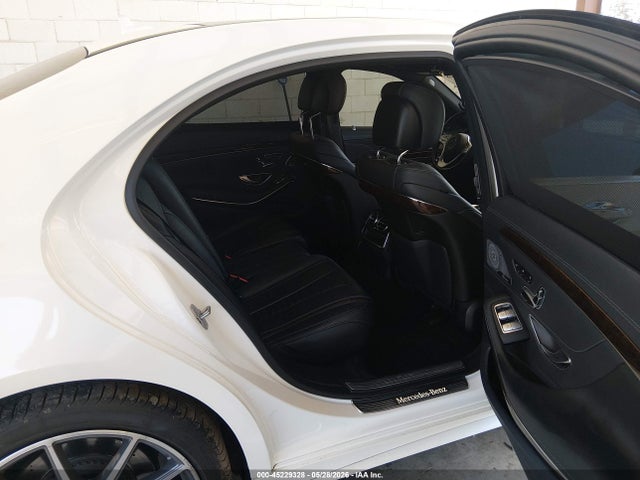 WDDUG8GB0KA446705 Mercedes-Benz S 560 4matic