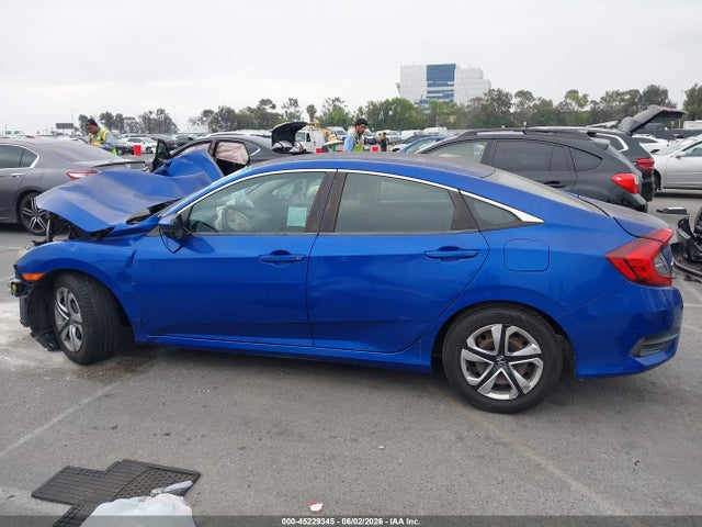 Honda Civic Lx 2018 2HGFC2F53JH517159 Image 15