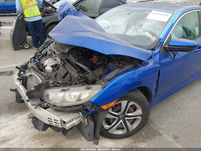 Honda Civic Lx 2018 2HGFC2F53JH517159 Image 18