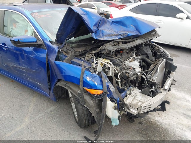 Honda Civic Lx 2018 2HGFC2F53JH517159 Image 19