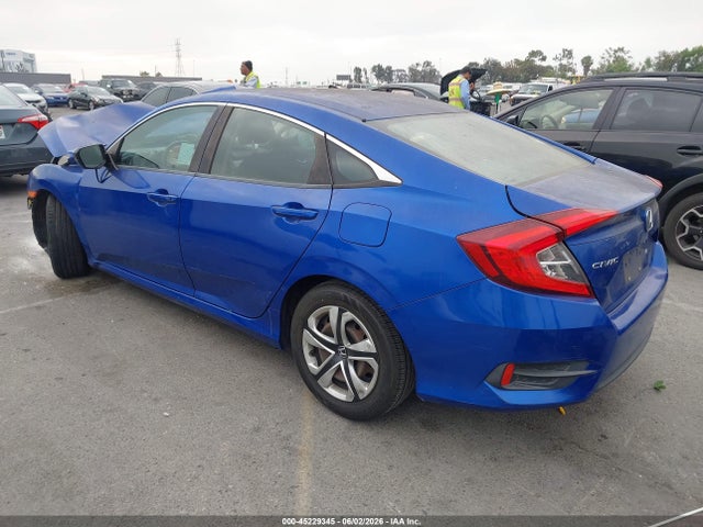 Honda Civic Lx 2018 2HGFC2F53JH517159 Image 3