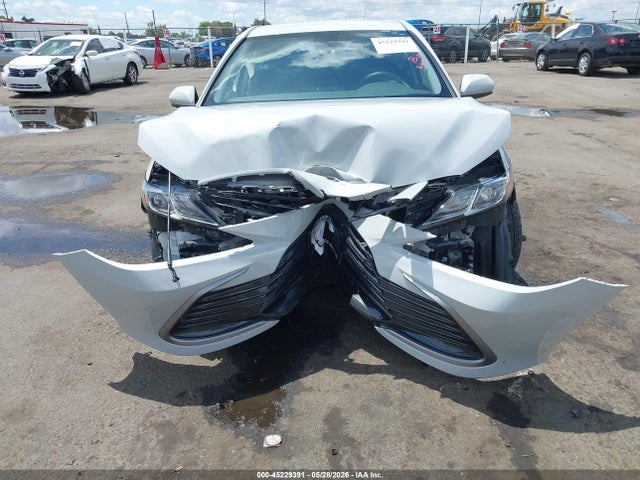 4T1C11AK2PU129985 Toyota CAMRY LE