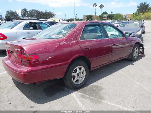 Продажа на аукционе авто 1998 Toyota Camry Le, vin: JT2BG28K1W0135916, номер лота: 45229437