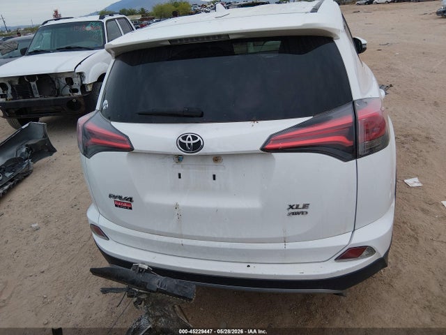 2T3RFREV7JW804310 Toyota Rav4 Adventure/xle