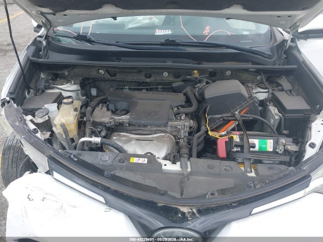 JTMWFREV5JJ744707 Toyota Rav4 Xle