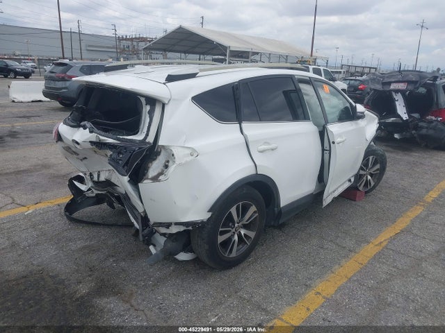 JTMWFREV5JJ744707 Toyota Rav4 Xle