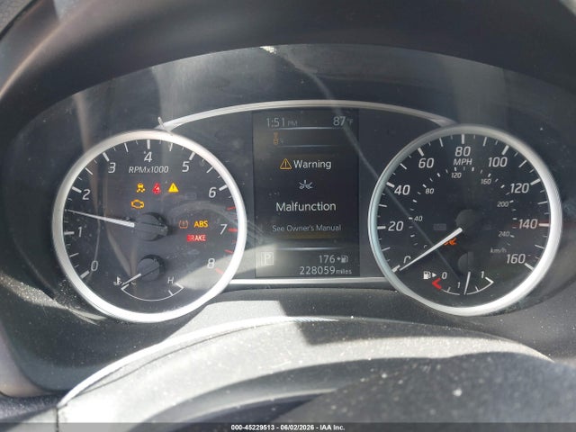 45229513 :رقم المزاد ، 3N1AB7AP3JY240818 vin ، 2018 Nissan Sentra S مزاد بيع