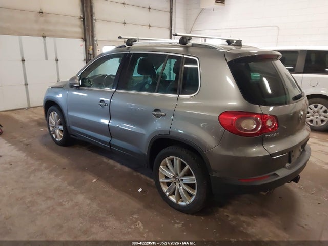 Продаж на аукціоні авто 2011 Volkswagen Tiguan Se, vin: WVGBV7AX1BW561561, номер лоту: 45229535
