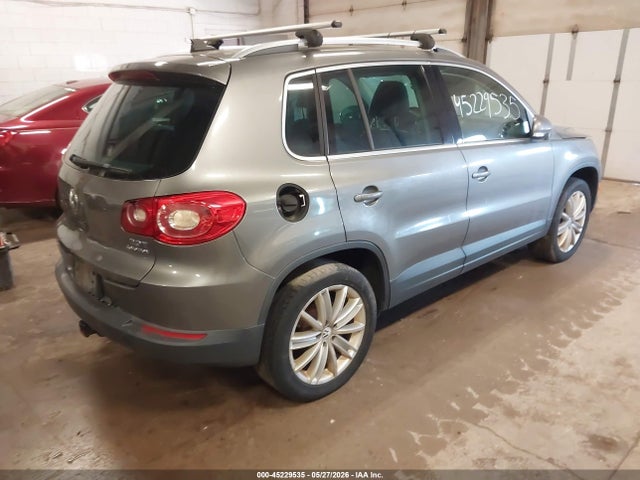 Продаж на аукціоні авто 2011 Volkswagen Tiguan Se, vin: WVGBV7AX1BW561561, номер лоту: 45229535