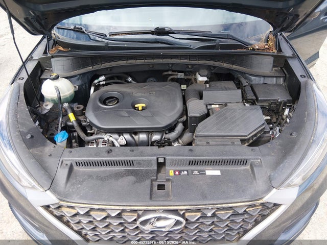 KM8J2CA40KU872428 Hyundai TUCSON SE