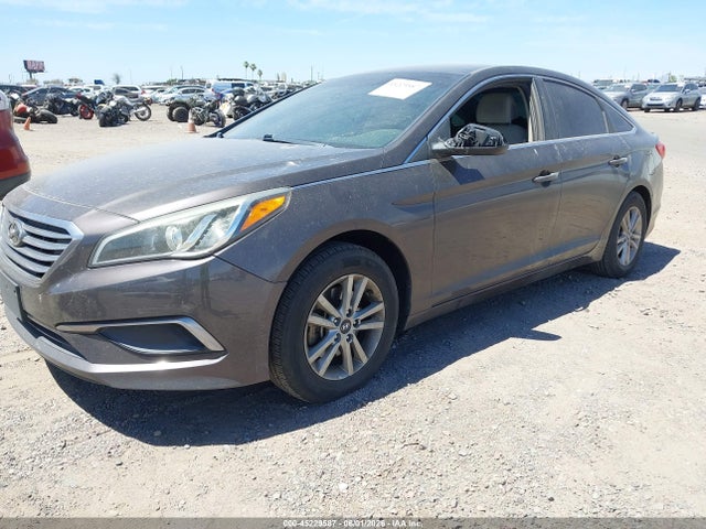 Hyundai Sonata 2017 5NPE24AF4HH463347 Image 2