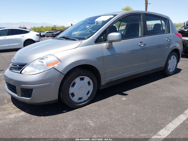 2011 Nissan Versa 1.8s მანქანა იყიდება აუქციონზე, vin: 3N1BC1CP3BL469221, აუქციონის ნომერი: 45229595