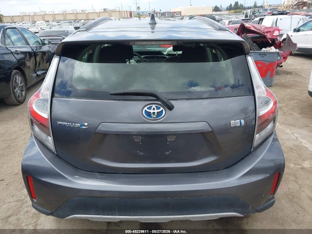 Toyota Prius C Two 2018 JTDKDTB36J1600748 Image 16