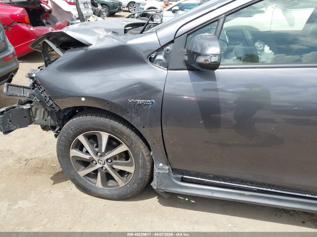 Toyota Prius C Two 2018 JTDKDTB36J1600748 Image 19