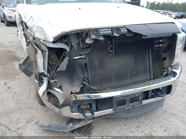 45229623 :رقم المزاد ، 1FTBF2B63FEC64720 vin ، 2015 Ford F-250 Xl مزاد بيع