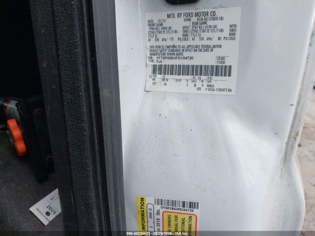 45229623 :رقم المزاد ، 1FTBF2B63FEC64720 vin ، 2015 Ford F-250 Xl مزاد بيع