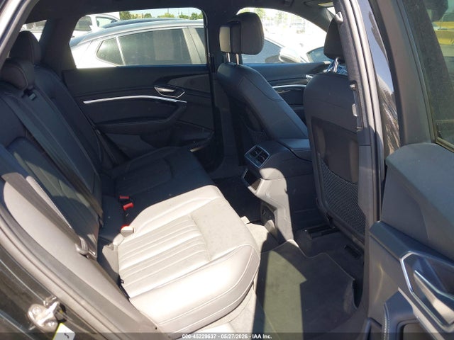 WA1LAAGE5PB024837 Audi E-tron Premium Plus Quattro